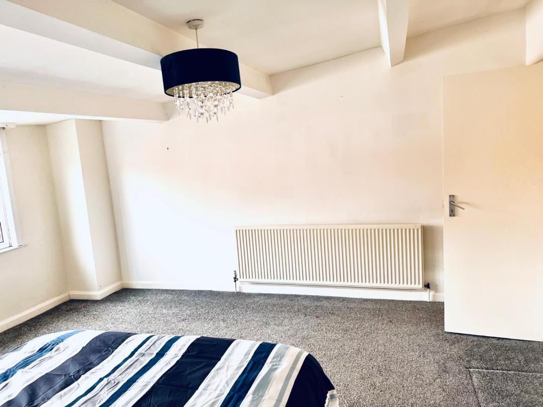 Private Room Close To Leeds University And City Centre 외부 사진